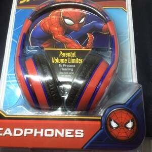 eKids Marvel Spider-Man Wired Over-the-Ear Kids Headphones